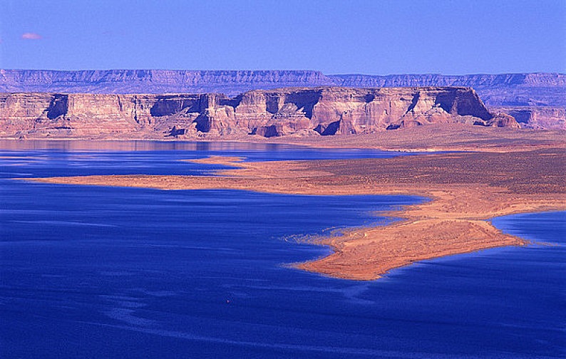 面朝大海，春暖花开 | 海子