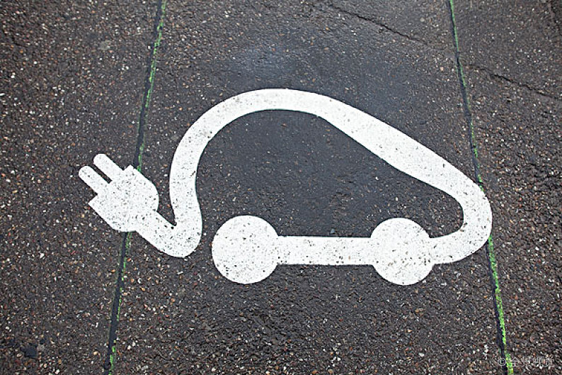 锂离子电池组均衡维护仪的用途