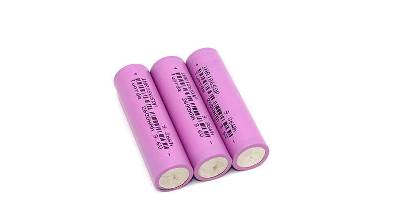 电动叉车蓄电池的贮存